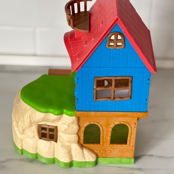 CALICO CRITTERS Secret Island Playhouse Treehouse Sylvanian Family Seaside House - Picture 2 of 14